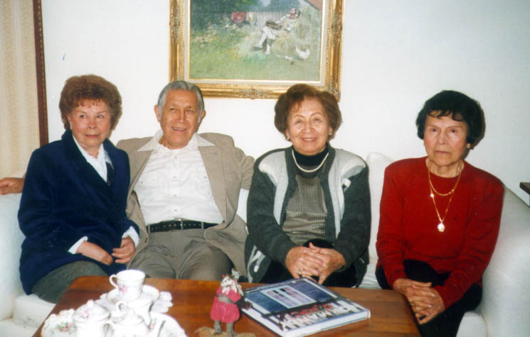 Juana, Lorenzo, Esther y Elena